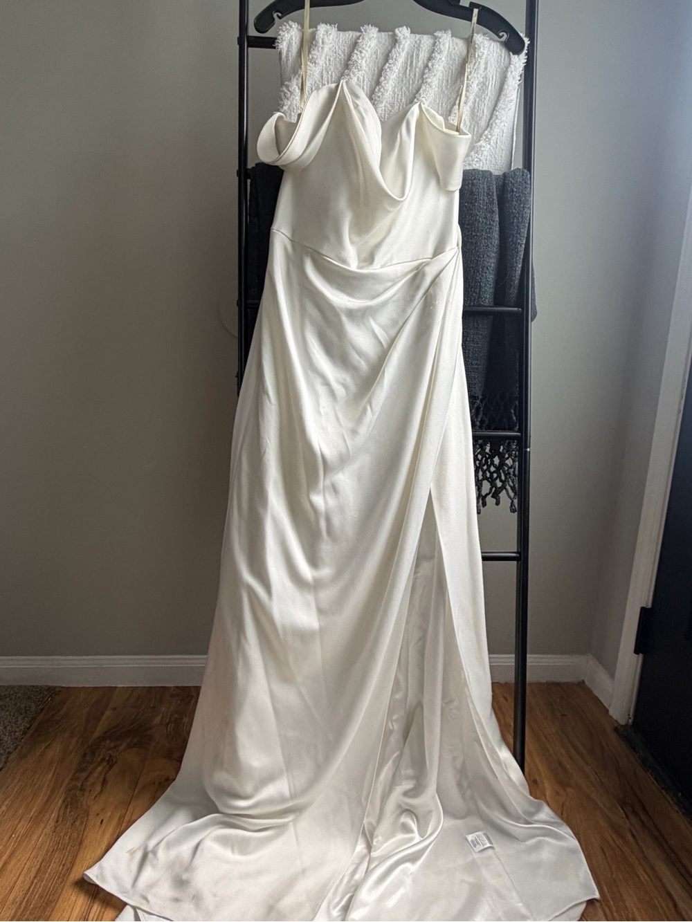 Jenny Yoo Viviana Wedding Gown - Picture 3 of 4